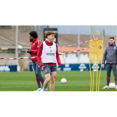 Víctor Muñoz está en las quinielas y Boyomo no se va a Australia