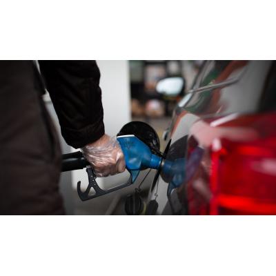 Cómo encontrar la gasolinera más barata y más cercana: así funciona el radar de la OCU