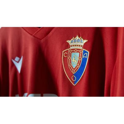 ¿Te gusta la camiseta retro que ha sacado Osasuna?