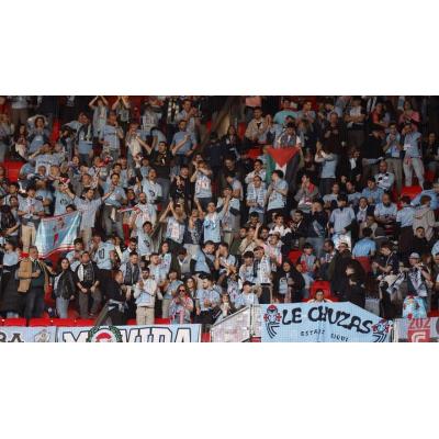 Un aficionado del Celta, ingresado tras ser apuñalado en una pelea con ultras del Olympique de Lyon