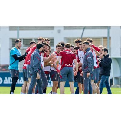 Lisci, sobre Víctor: "Jugadores de ese valor humano y ganas se merecen lo mejor"