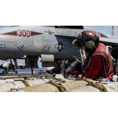 Irán ataca el centro de Israel mientras el Ejército israelí bombardea Teherán y combate contra Hezbolá
