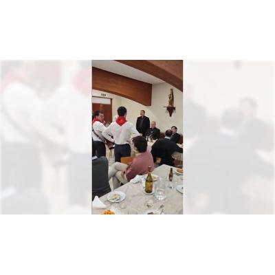 La jota de dos seminaristas navarros al arzobispo de Madrid