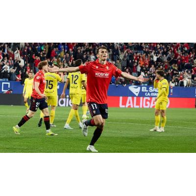 Un buen Osasuna consigue premio a su esfuerzo en los últimos minutos ante el Girona en El Sadar