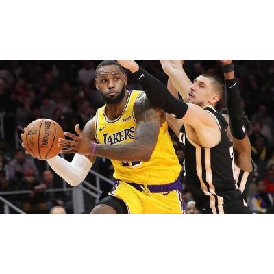 LeBron James hace historia: ya es el jugador con más partidos en la NBA