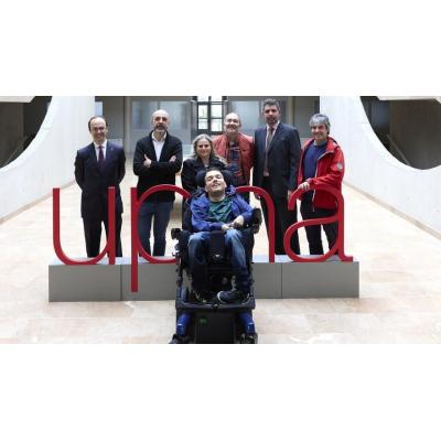 Quique Ruiz, alumno con discapacidad de la UPNA: “Estudiar mi enfermedad no sale rentable en los laboratorios porque solo la padecemos unos pocos”