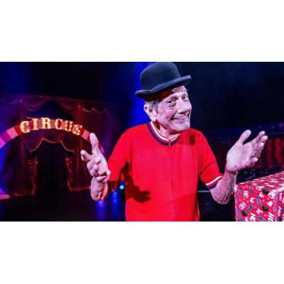 “Aprender a hacer reír a los demás es mi obligación, y un payaso nunca termina de aprenderlo”