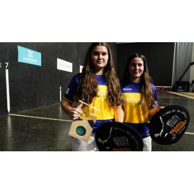 En imágenes: Erika Mugartegi y Frida Watkins, campeonas del Winter Series tras derrotar a Helena-Arai en Durango.