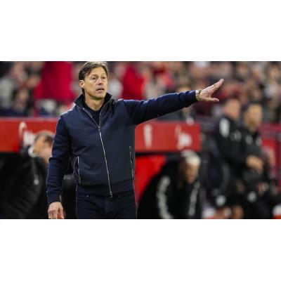 El Sevilla destituye a Almeyda