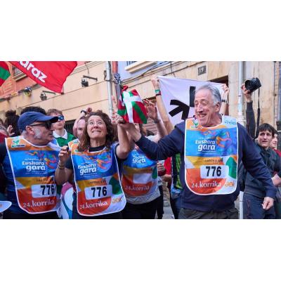 Pamplona aprueba no financiar la Korrika si la organización no condena el apoyo a los presos de ETA