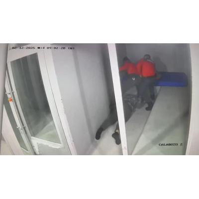 Juzgan a tres policías forales por la agresión a un detenido en los calabozos de Tudela: "Me sentí humillado"