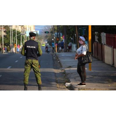 Condenado a cadena perpetua por terrorismo tras apuñalar a una policía en Cuba