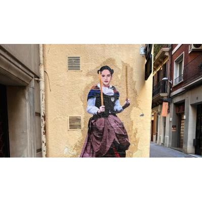LKN 'exporta' el folklore navarro a Barcelona: Rosalía se viste de dantzari
