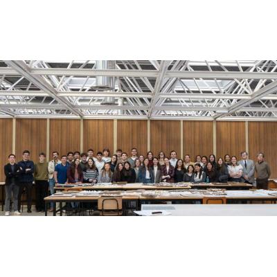 Chiva busca renacer tras la DANA y encuentra en unos alumnos de Navarra ideas para reinventar sus barrios