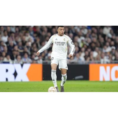 Mbappé desmiente que los médicos del Real Madrid examinasen su rodilla equivocada