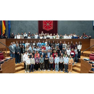 El mensaje de los niños de Tudela y Funes que han sido parlamentarios por un día: diálogo y respeto en la sociedad