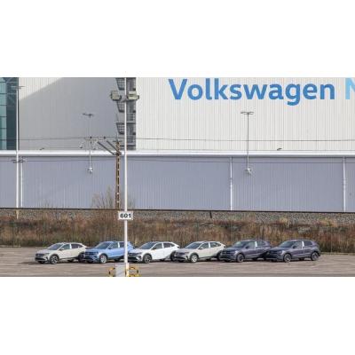 Avalan el permiso retribuido a una trabajadora de Volkswagen por una intervención quirúrgica no hospitalaria