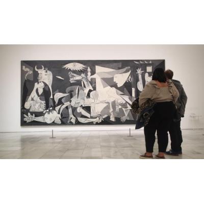 El Reina Sofía “desaconseja rotundamente” el traslado del ‘Guernica’ al Museo Guggenheim