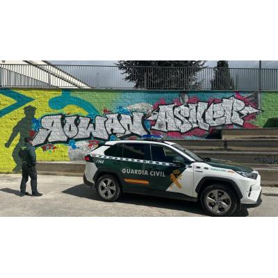 Investigado por vandalizar un mural en el frontón de Cordovilla