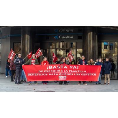 Los 740 trabajadores de CaixaBank en Navarra, llamados a la huelga