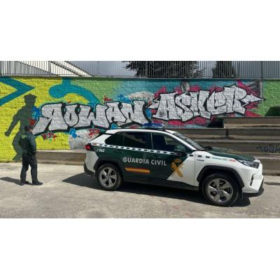 La Guardia Civil investiga unas pintadas en el mural del frontón de Cordovilla que han dañado su mural