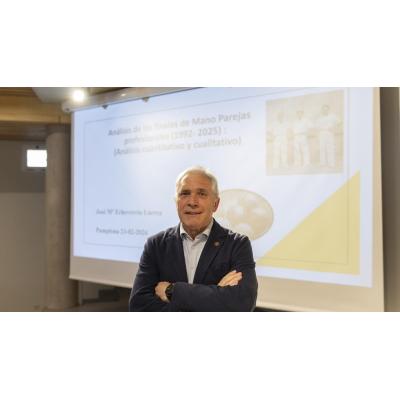 Echeverría, autor del estudio: "Ezkurdia demuestra que se puede jugar de zaguero de otra manera"