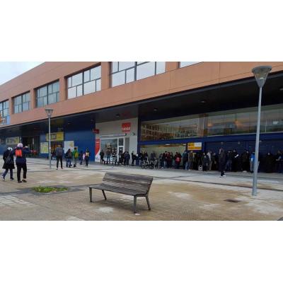 Los funcionarios advierten del colapso que viene en Navarra por la regularización masiva de inmigrantes