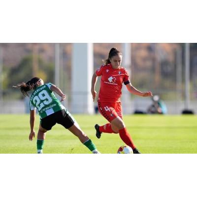 Nahia Azpiazu: "Las jugadoras han llegado al club con la ambición y las ganas de llevar a Osasuna Femenino a la Liga F"