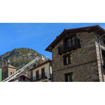 Un incendio afecta a la chimenea de una vivienda de Urzainqui sin causar heridos