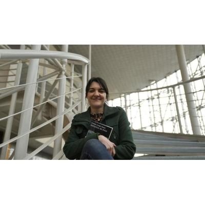Cristina Araújo: “La literatura puede ayudarnos a ponernos en el lugar del otro”