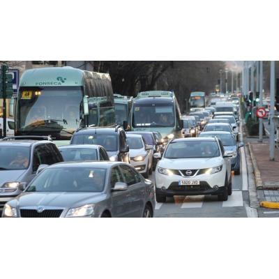 100.000 coches y 15.000 motos: los vehículos han aumentado un 3,5% en Pamplona desde 2022