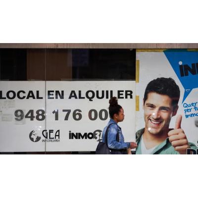 El Ensanche pierde medio centenar de tiendas de ropa en una década
