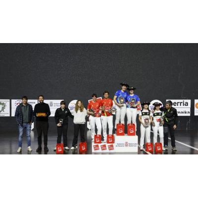 Oskoz-Arrastia y Arruti-Alberro, ganadoras del Campeonato de Parejas de Ados Pilota