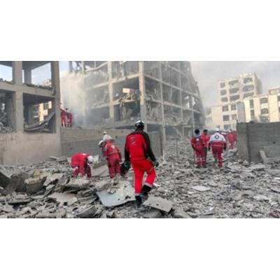 Aumentan a 2.076 los fallecidos en los bombardeos de EEUU e Israel sobre Irán