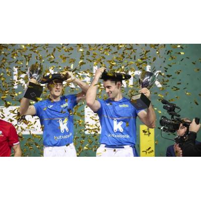 Fotos de la final de parejas con victoria de Laso-Albisu contra Altuna III-Ezkurdia