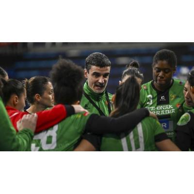 Replasa Beti Onak visita al líder Super Amara