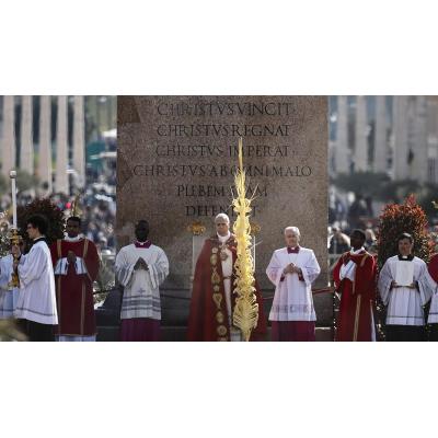 El papa, en el Domingo de Ramos: "¡Depongan las armas, recuerden que son hermanos!"