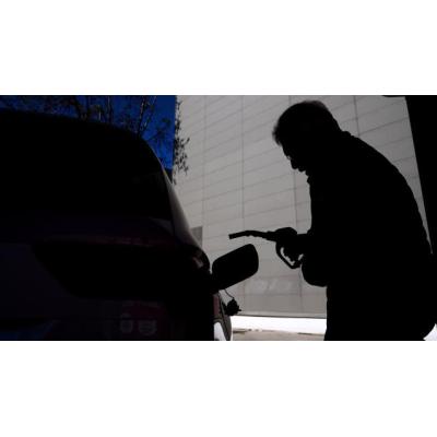 La OCU lo confirma: este es el mejor día para echar gasolina esta Semana Santa