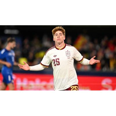 Víctor Muñoz, de revelación en Osasuna a nombre de moda en España: ¿qué puede pasar en verano?