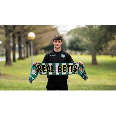 Ekaitz Mutuberria, extremo del Beti Kozkor y del Betis desde chiquitito