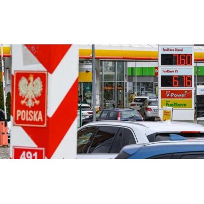Bruselas llama a los países de la UE a tomar medidas para ahorrar combustible