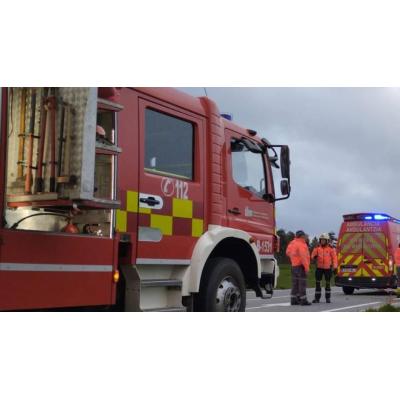 Herido el conductor de una furgoneta tras chocar con un camión y volcar en la AP-15 a la altura de Tiebas-Muruarte de Reta