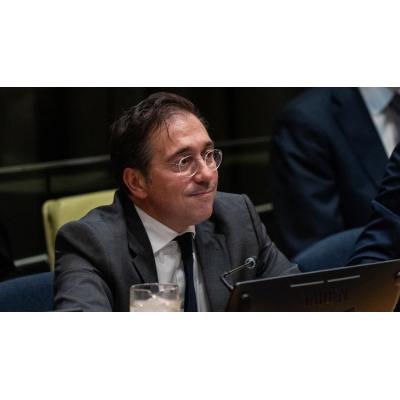 Albares afirma que la oficialidad del euskera en Europa es "cuestión de tiempo"