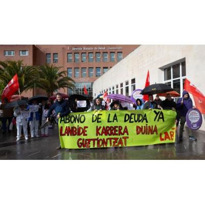 El sindicato LAB se concentra para exigir a Salud "el pago de la deuda firmada"