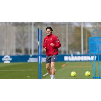 Juan Cruz, futuro en el aire en Osasuna
