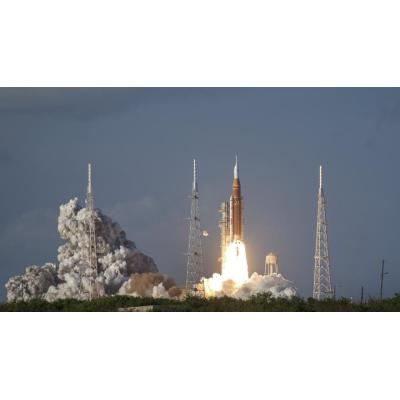 Así ha sido el despegue de la misión Artemis II que llevará a cuatro astronautas alrededor de la Luna