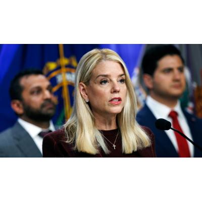 Trump destituye a la fiscal general, Pam Bondi