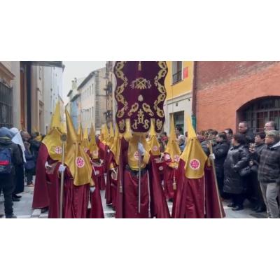 Vídeo de la procesión de Jueves Santo en Pamplona con el acompañamiento de los tambores de la Cofradía de la Flagelación de Logroño