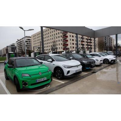 Fiebre por los eléctricos e híbridos enchufables en marzo en Navarra