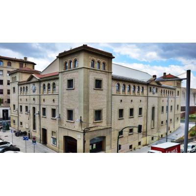 La Federación Internacional de Pelota Vasca da otro portazo a Asiron y abandona Pamplona para marcharse a Francia